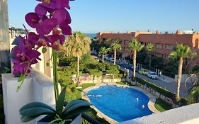 Ático dúplex con piscina privada y vistas al mar en Paraíso de Vera!
